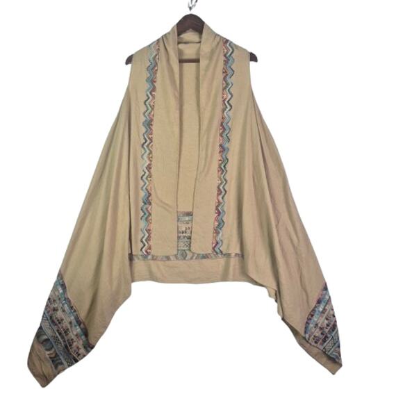 DO EVERYTHING IN LOVE Embroidered No Sleeve Boho Kimono OSFM - Picture 1 of 12